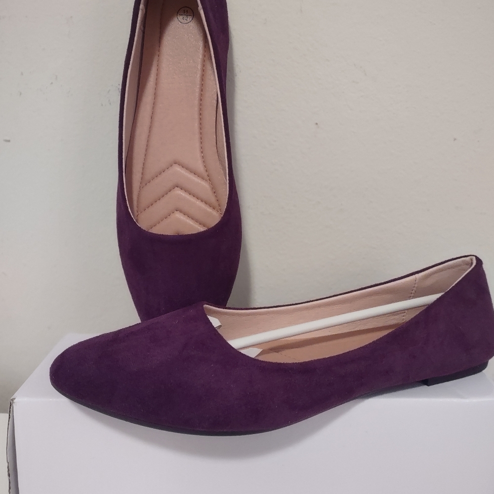 Shoes - Picture 2 of 2